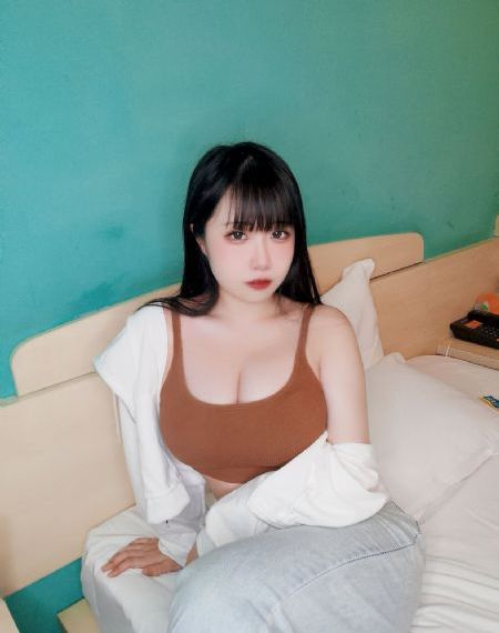 伦理小蜜桃