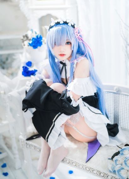 新来的女秘书