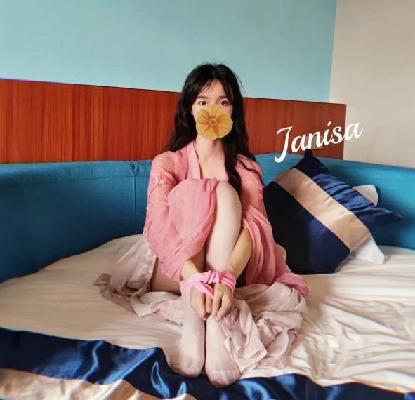 跨下新婚美妇