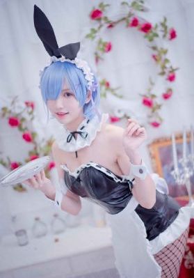 一代女皇艳史版看完正版多少钱啊